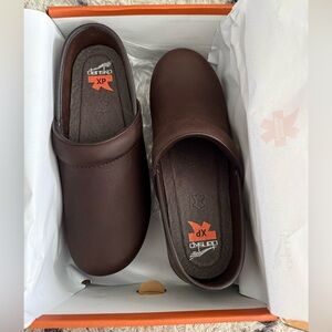 Ladies Dansko slip on clogs